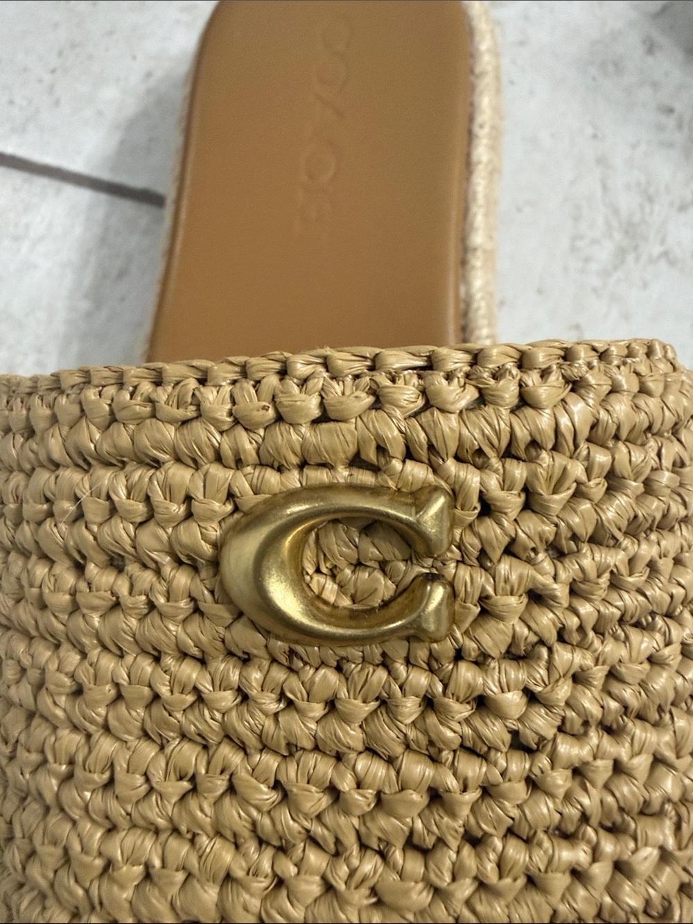 Coach Tan Braided Raffia Slide Sandals with Gold Logo..size 6 ..new - Picture 3 of 8